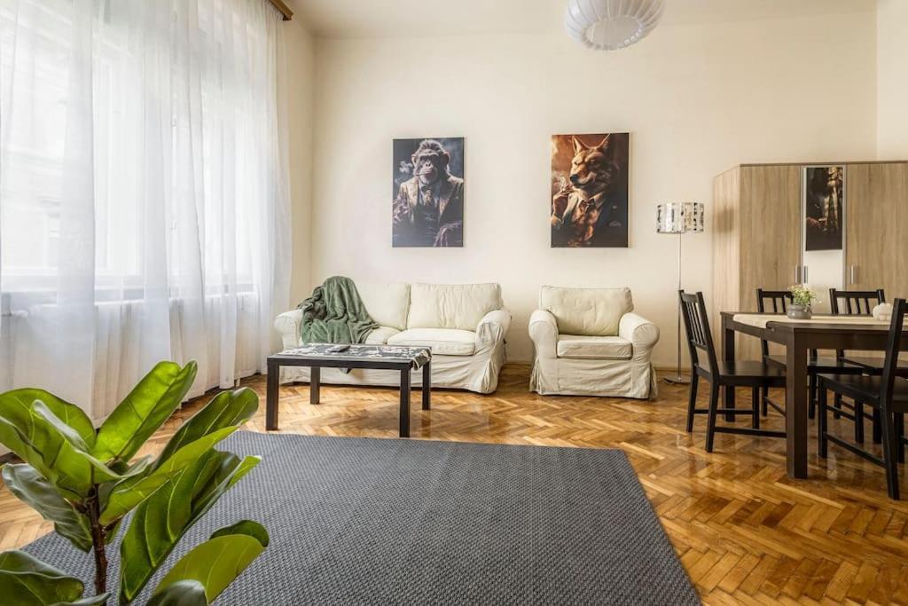 Gentleman Apartment Budapest Kültér fotó