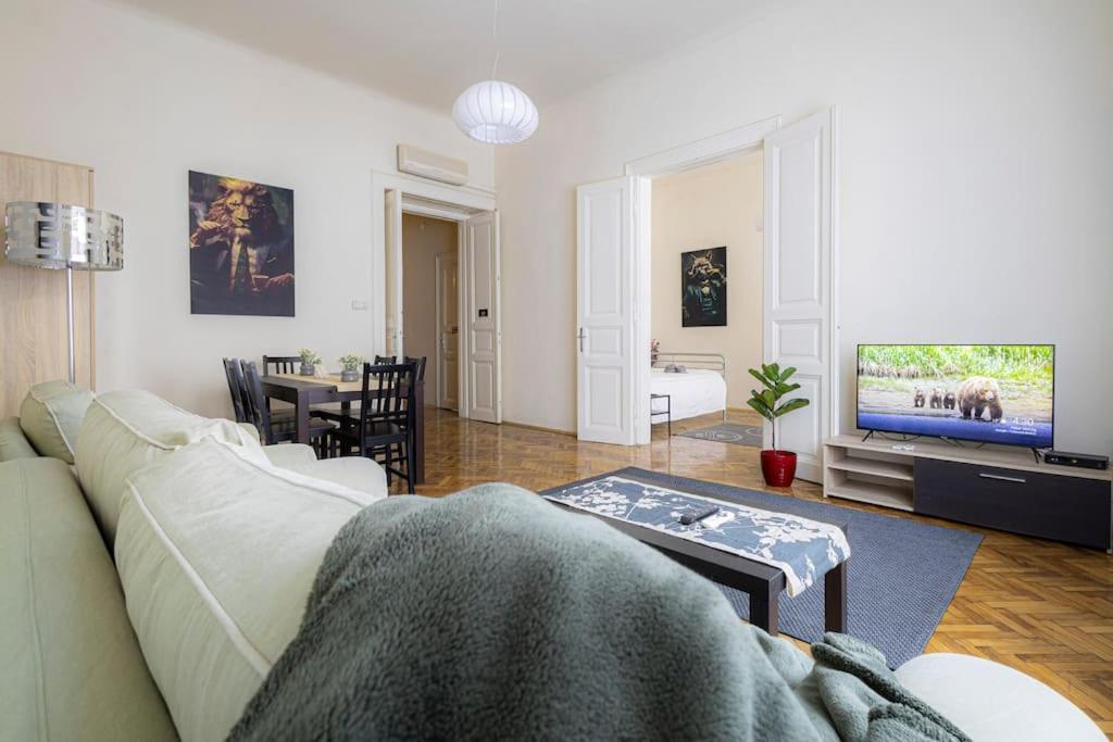 Gentleman Apartment Budapest Kültér fotó